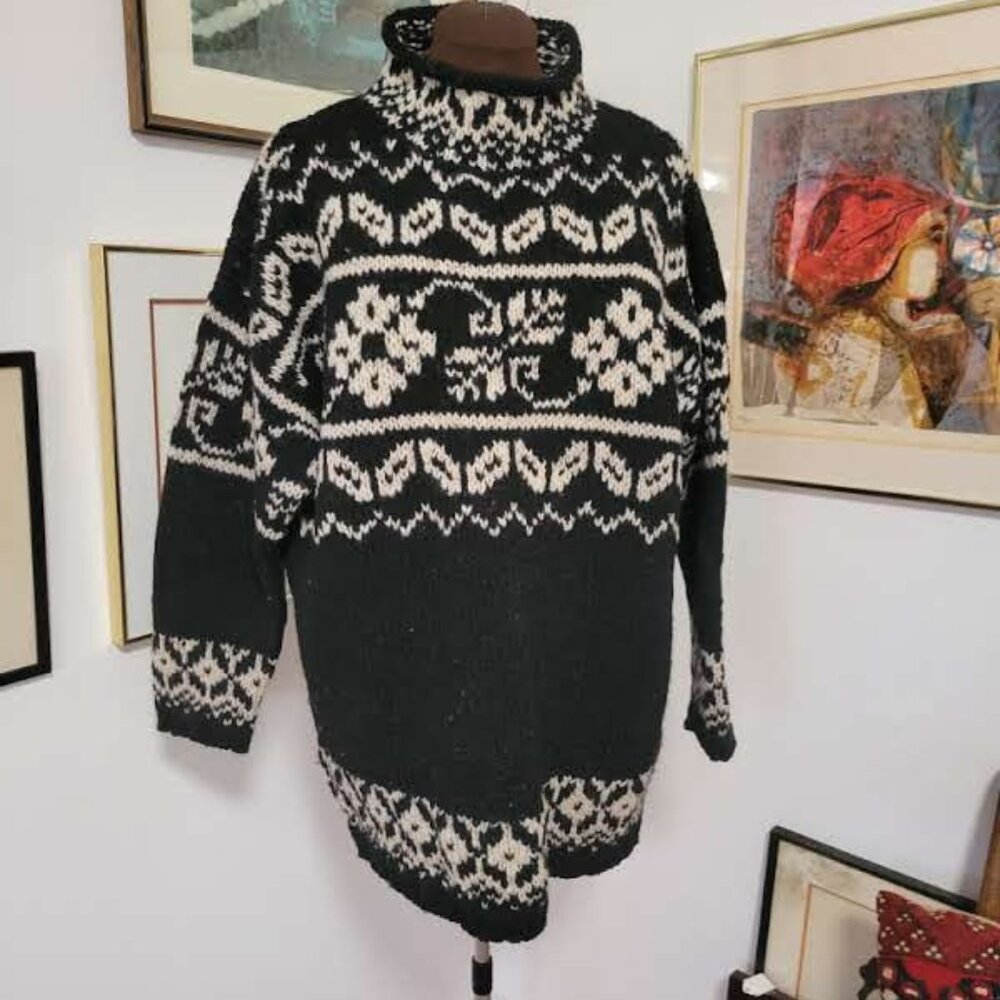 Express Tricot 100% Wool Nordic Look Sweater in Black and White Size L